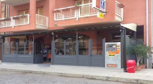 Gazebo per bar con chiusura